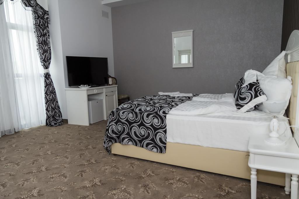 Hotel Pik Elegance Ploieşti Camera foto
