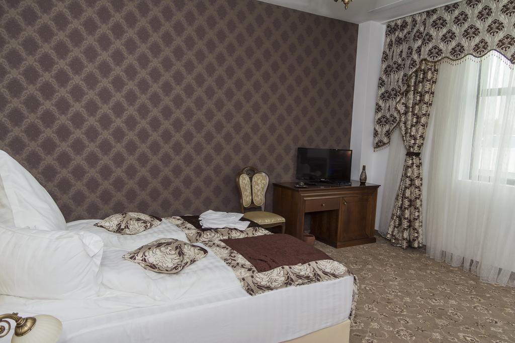 Hotel Pik Elegance Ploieşti Camera foto