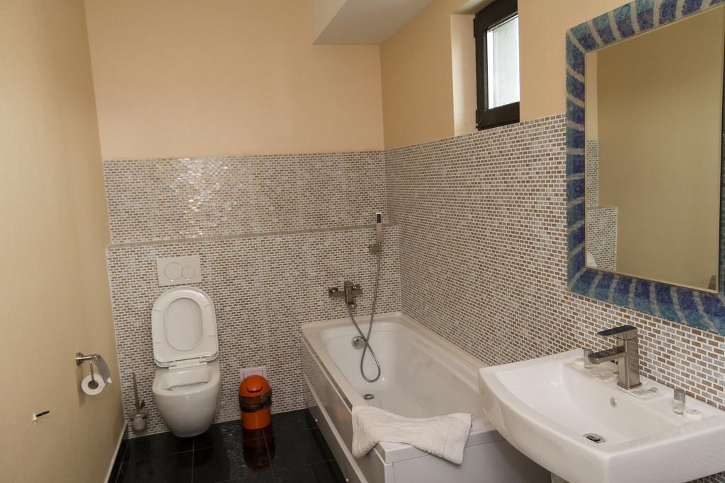 Hotel Pik Elegance Ploieşti Camera foto
