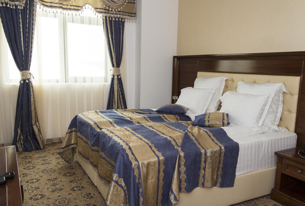 Hotel Pik Elegance Ploieşti Camera foto