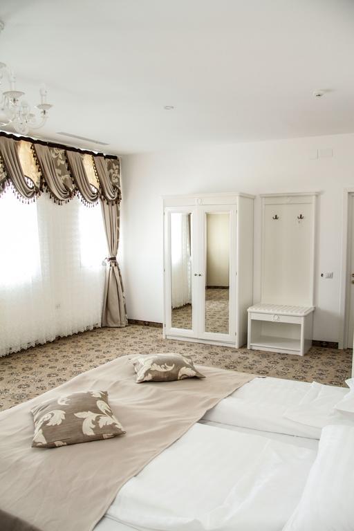 Hotel Pik Elegance Ploieşti Camera foto