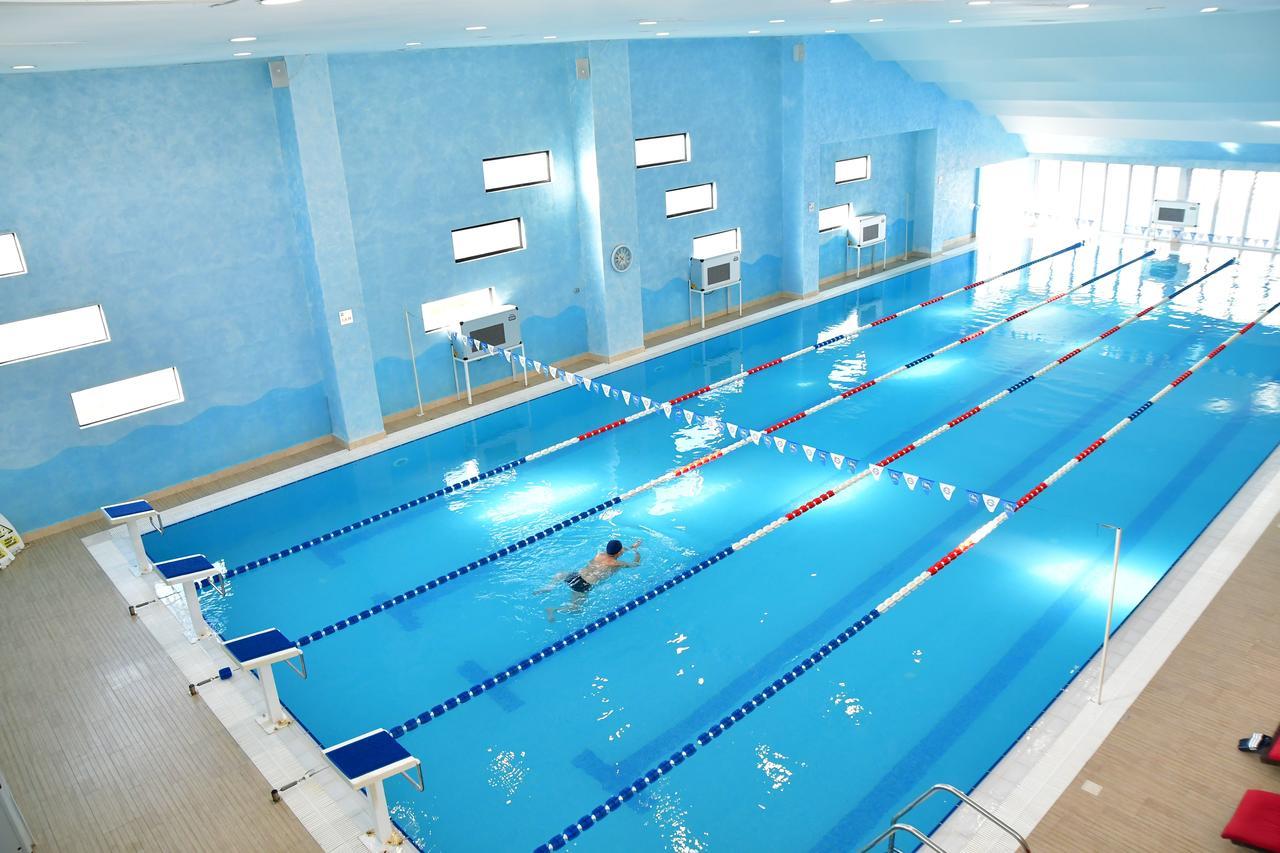 Hotel Pik Elegance Ploieşti Esterno foto